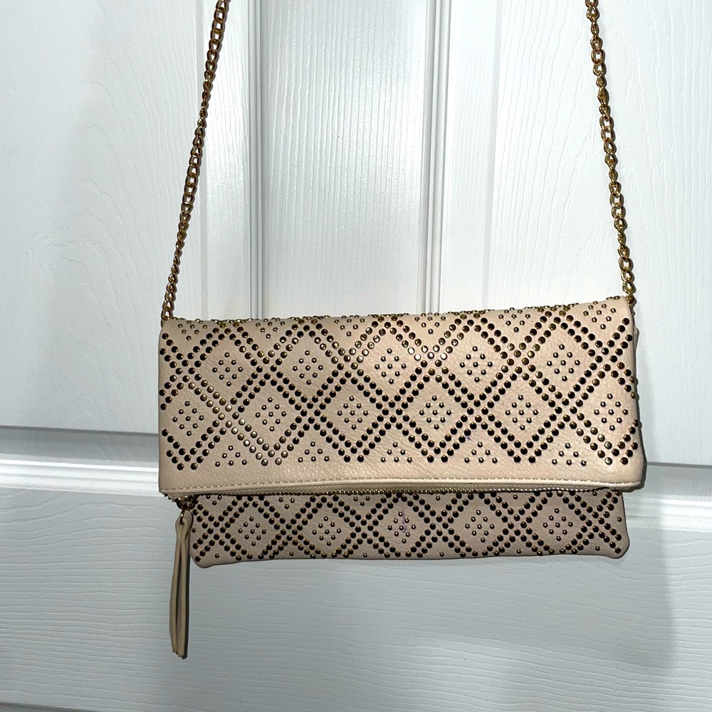 Lulus nude and gold medium size purse.